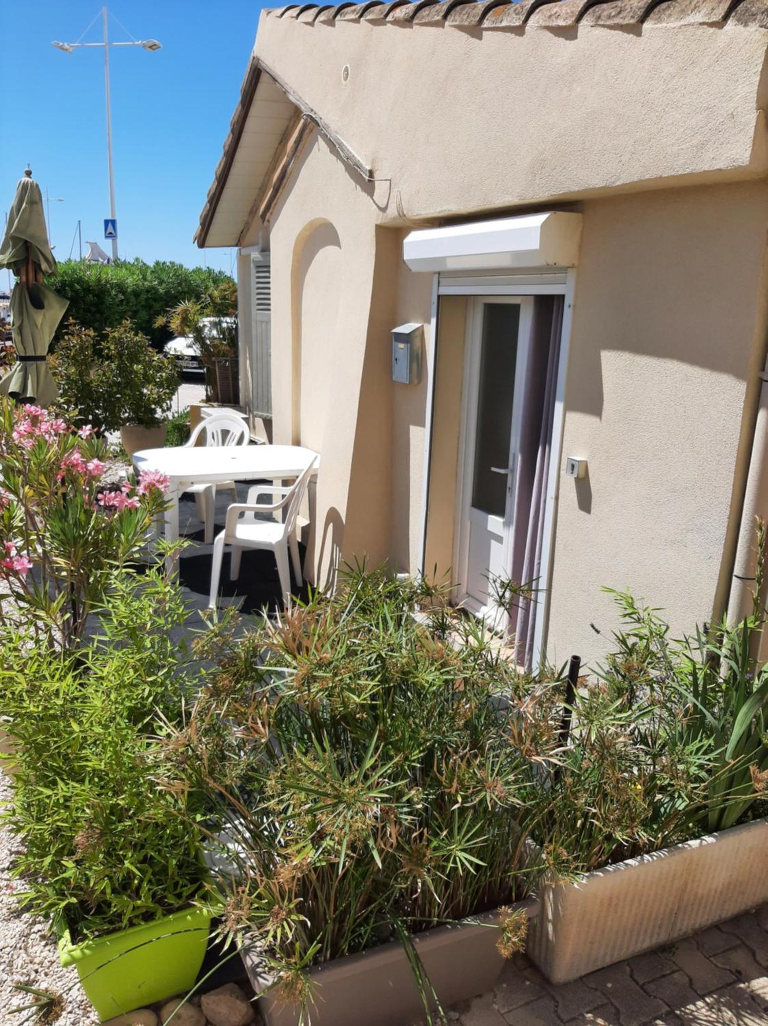 Appartement Meuble Bord De Mer Fos Sur Mer Фос-сюр-Мер Экстерьер фото