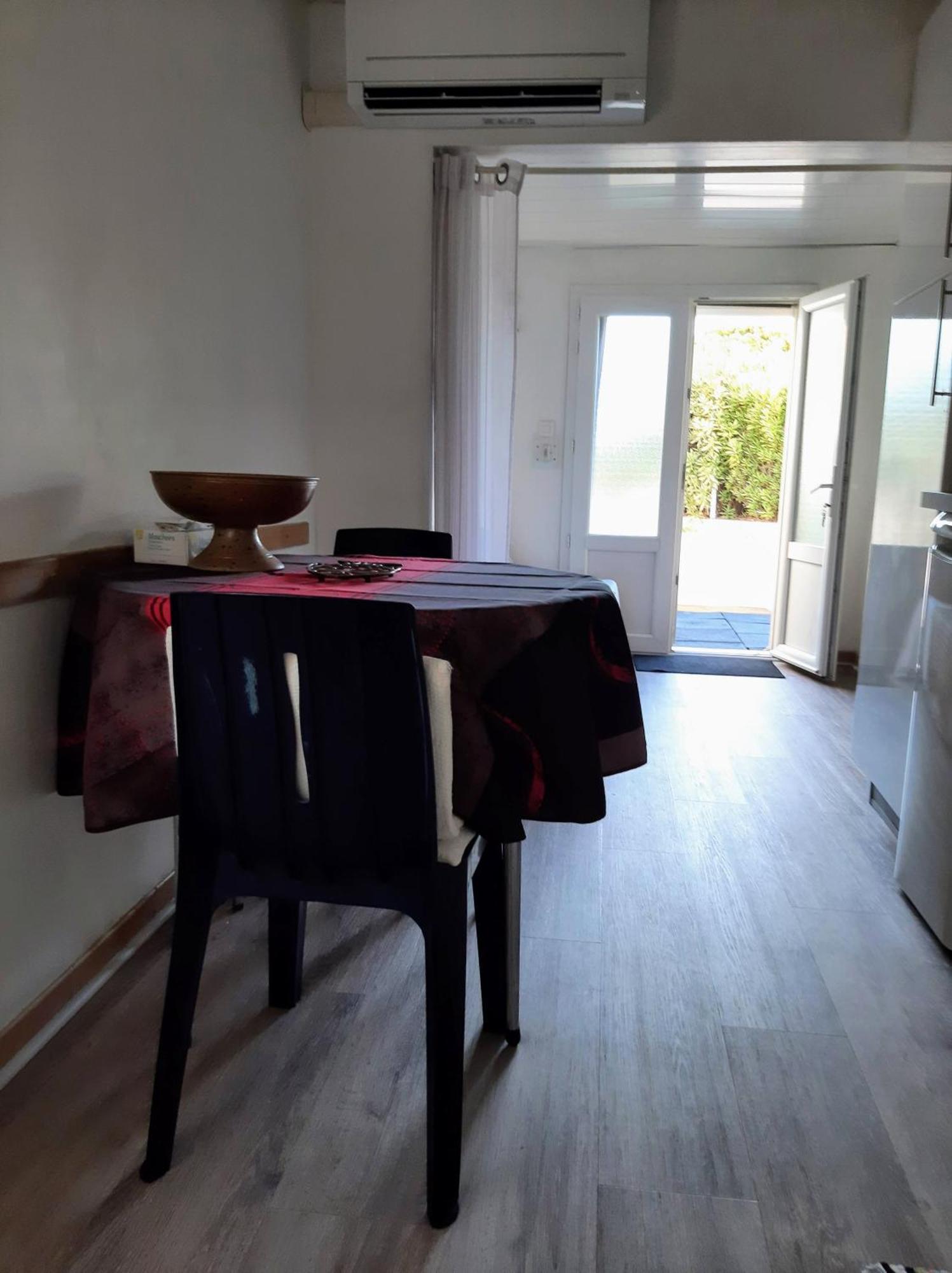 Appartement Meuble Bord De Mer Fos Sur Mer Фос-сюр-Мер Экстерьер фото